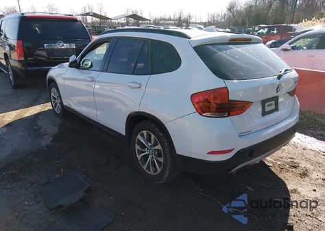 2013 BMW X1 xDrive28I из США, поврежденный, VIN WBAVL1C52DVR84011